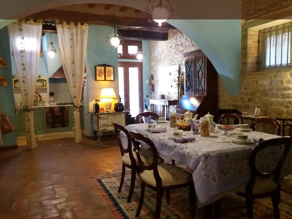 Apartmán Vescovado 7 Gubbio Exteriér fotografie