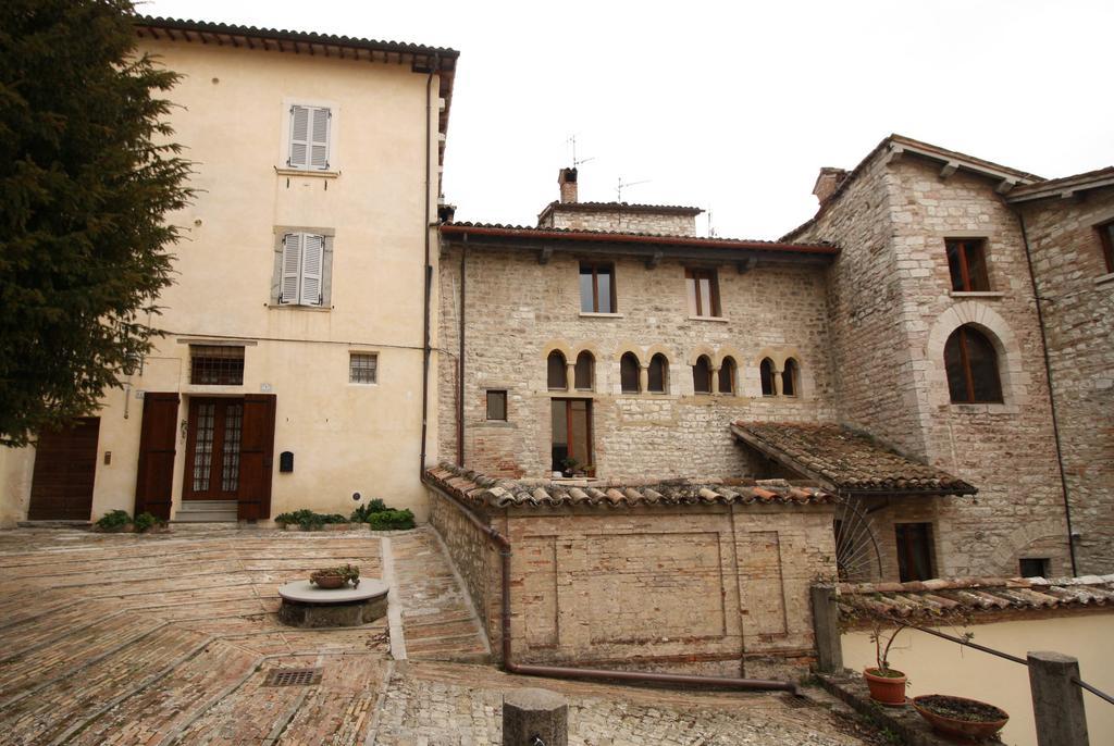 Apartmán Vescovado 7 Gubbio Exteriér fotografie